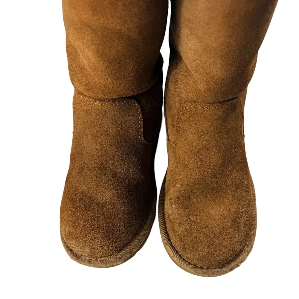UGG Kids Classic II Back Zip Chestnut Brown Suede Sheepskin Boots Size 13
